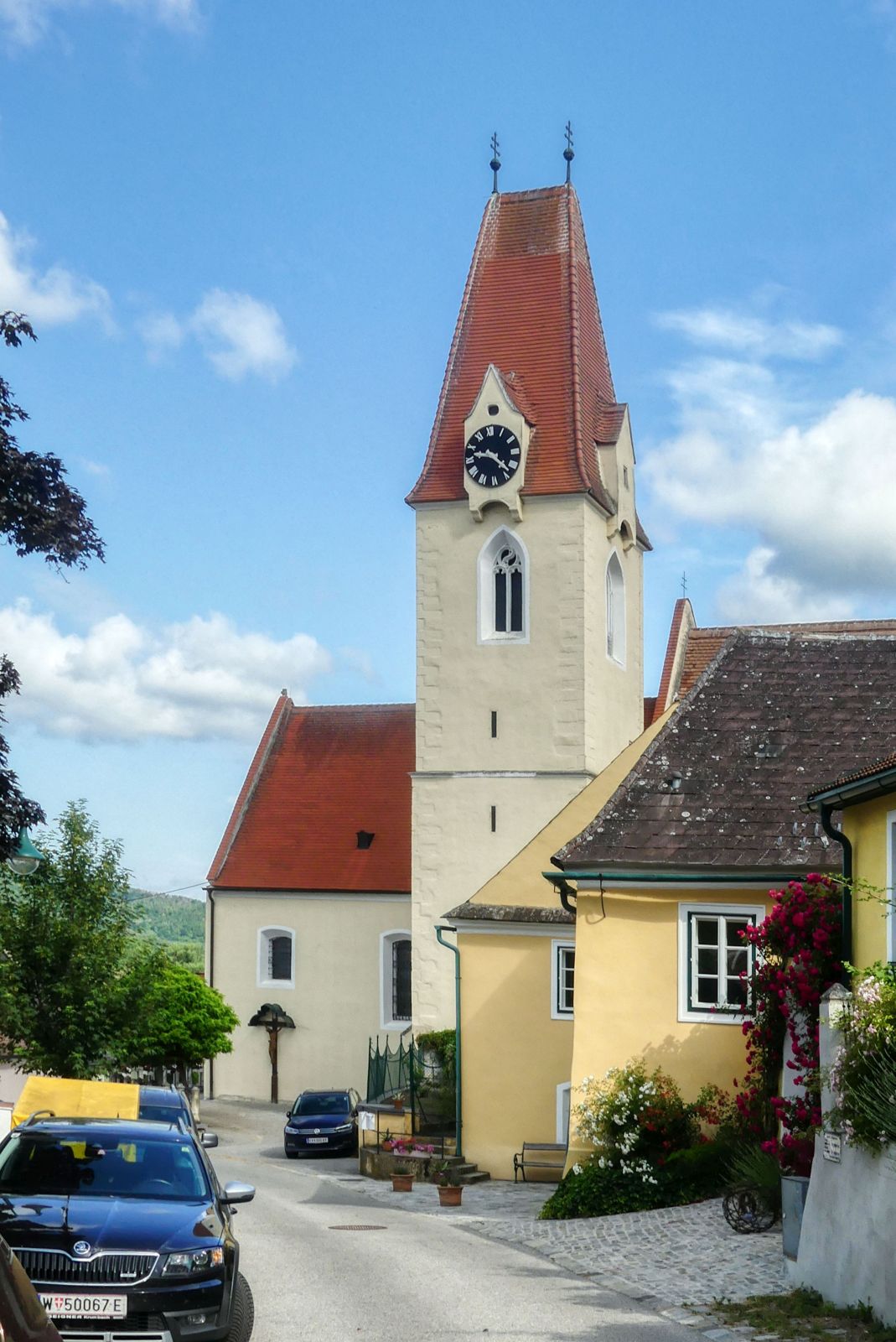 Morgenwanderung zur Schonenburg Morgenwanderung zur Schonenburg