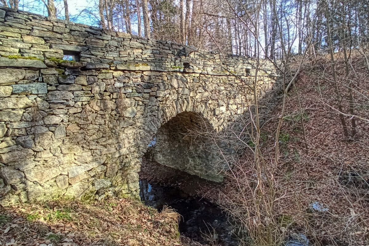 Kleine Rundwanderung über die Römerbrücke bei Lanzing