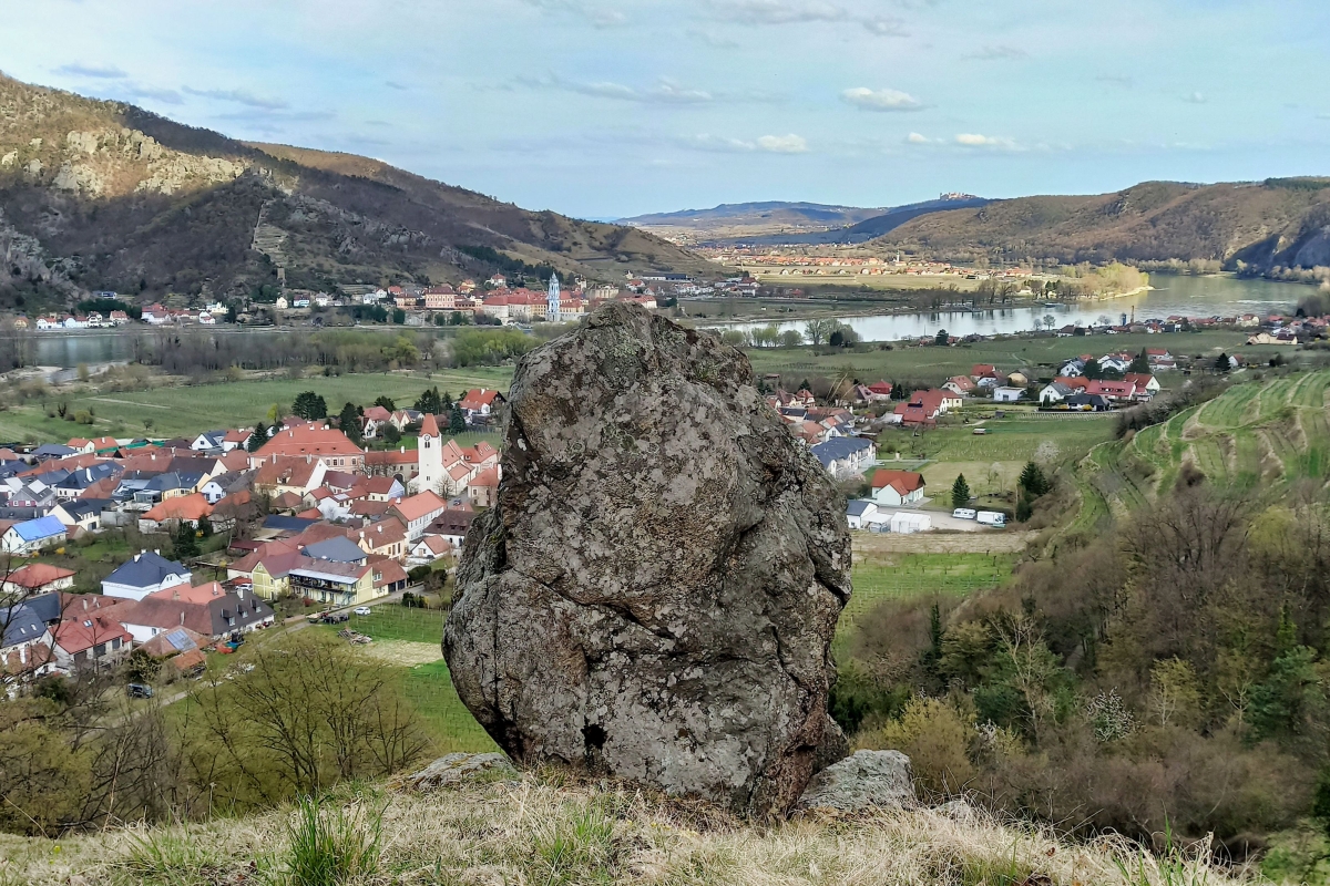 Von Rossatz zur Sonnwendkugel