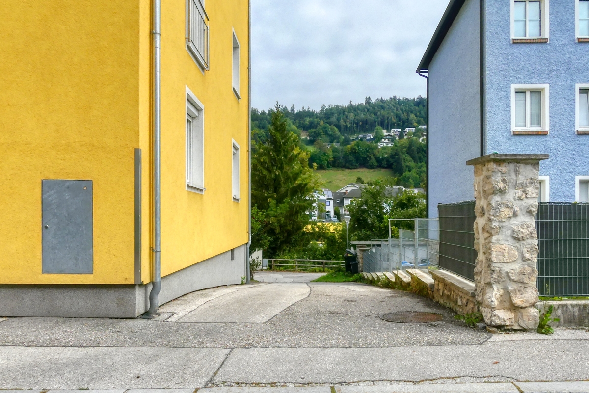 Ybbsuferweg Der Ybbsuferweg in Waidhofen an der Ybbs - eine andere Welt, 10 Meter neben der Hauptstraße
