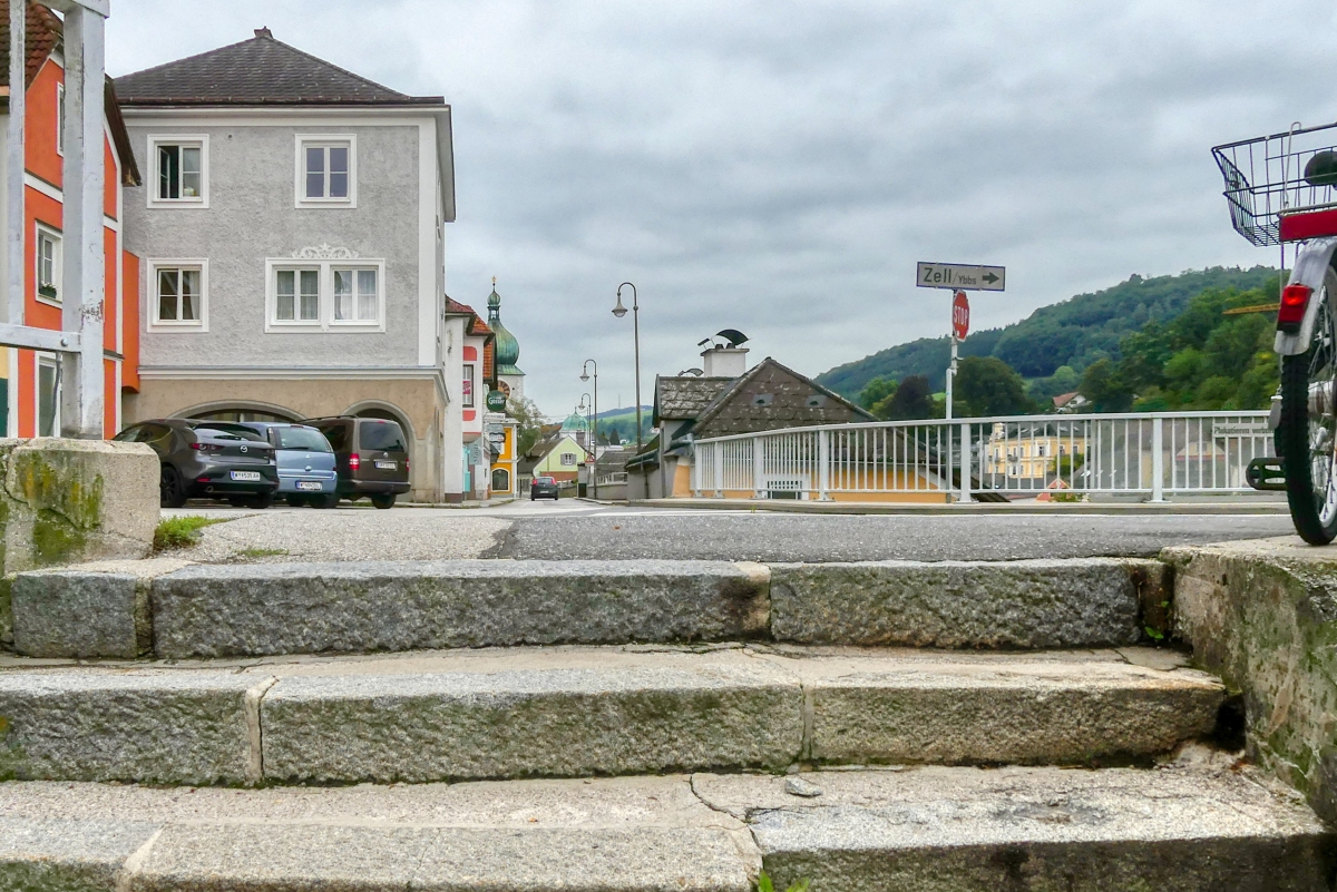 Ybbsuferweg Der Ybbsuferweg in Waidhofen an der Ybbs - eine andere Welt, 10 Meter neben der Hauptstraße