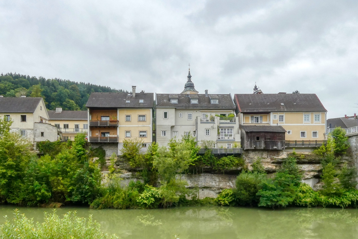 Ybbsuferweg Der Ybbsuferweg in Waidhofen an der Ybbs - eine andere Welt, 10 Meter neben der Hauptstraße