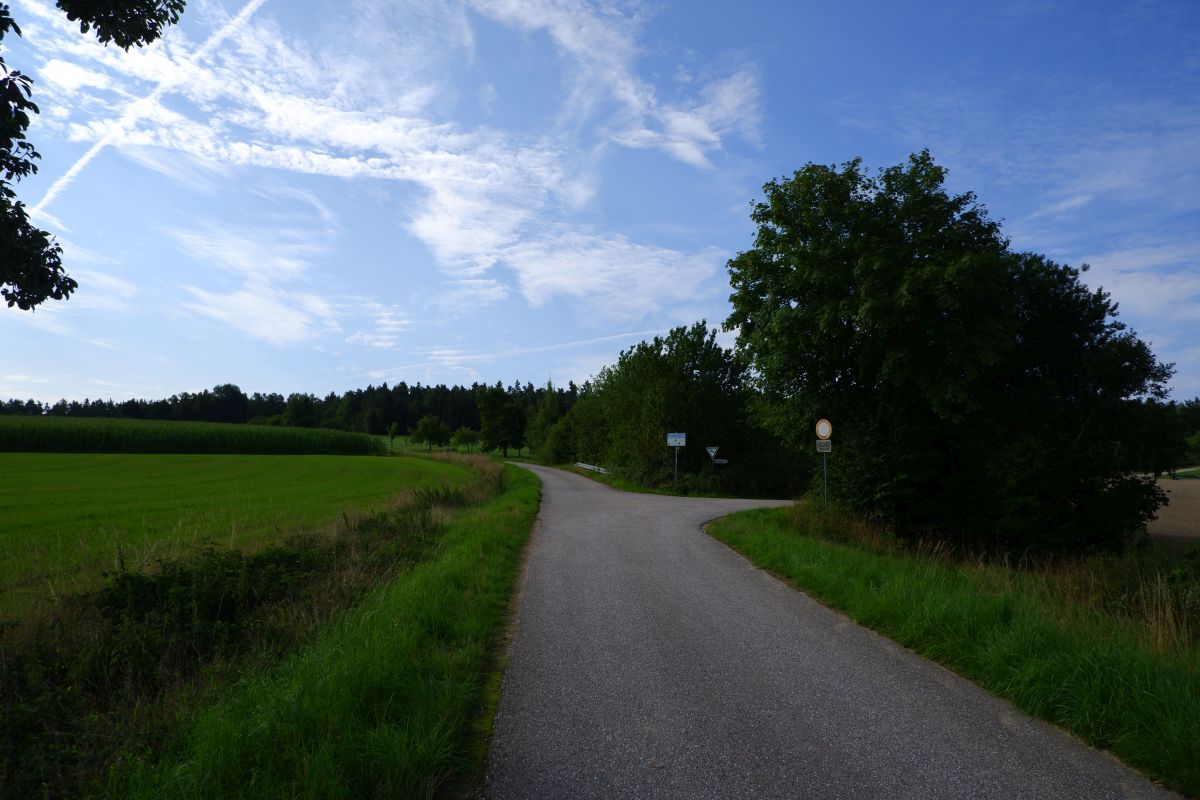 Der Hirschbergweg in Fuhrn Der Hirschbergweg in Fuhrn