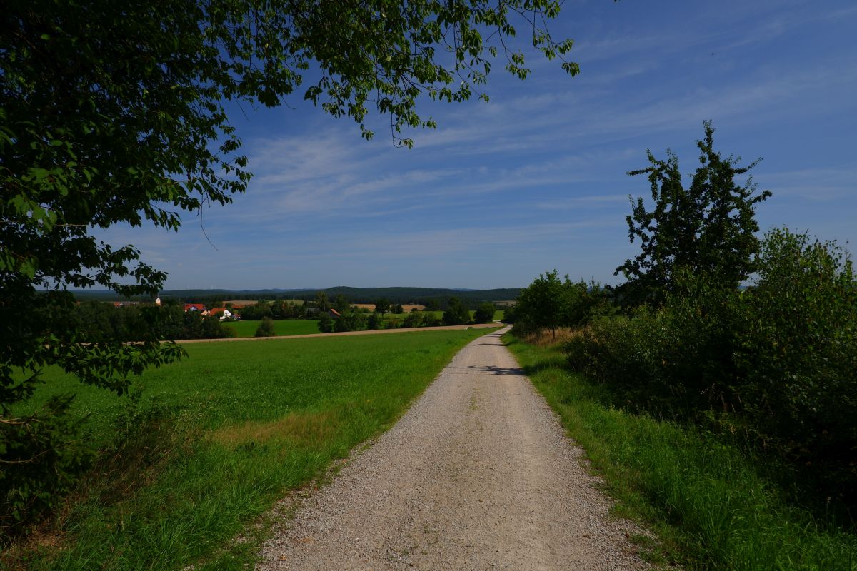 Der Hirschbergweg in Fuhrn Der Hirschbergweg in Fuhrn