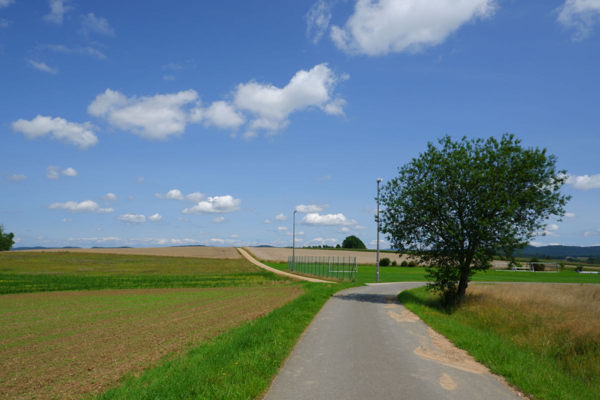Von Kleinwinklarn auf den Steinbühl Von Kleinwinklarn auf den Steinbühl