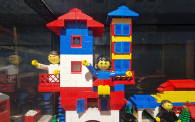 Kinderkram in Neulengbach: Eine Zeitreise mit LEGO und Flippern