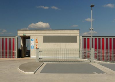 Parkhaus im Weltkulturerbe Wismar - fröhlich, ohne Kitsch und ungetarnt, dafür aber mit Aussicht