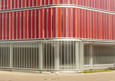 Parkhaus im Weltkulturerbe Wismar - fröhlich, ohne Kitsch und ungetarnt, dafür aber mit Aussicht