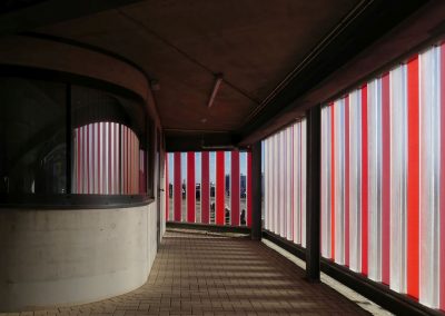 Parkhaus im Weltkulturerbe Wismar - fröhlich, ohne Kitsch und ungetarnt, dafür aber mit Aussicht