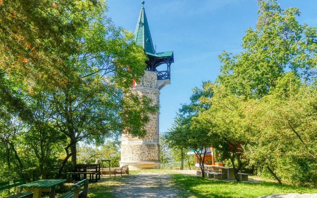 Die Kamptalwarte auf dem Heiligenstein bei Zöbing: Blick in alle vier Vierteln Niederösterreichs