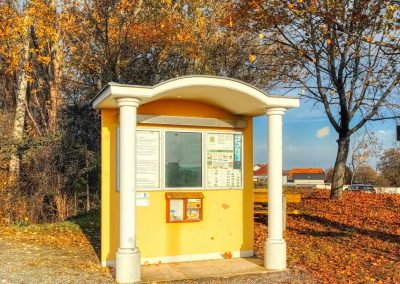 Wanderung durch Österreichs längste Kellergasse