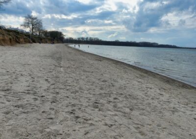 Vom Fischerdorf Hoben zum Zierower Strand