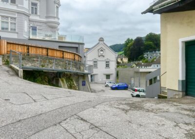 Der Ybbsuferweg in Waidhofen an der Ybbs - eine andere Welt, 10 Meter neben der Hauptstraße