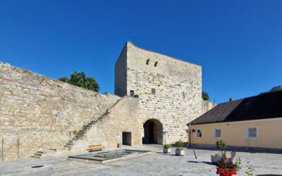 Der Stadtmauernrundweg in Hainburg