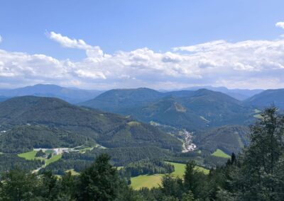 Von Annaberg zur Anna-Alm und auf den Hennesteck