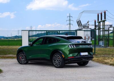 Ford Mustang Mach-E AWD - Eruptiver Familiensport