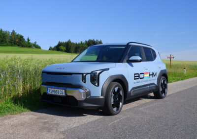 KIA EV2
