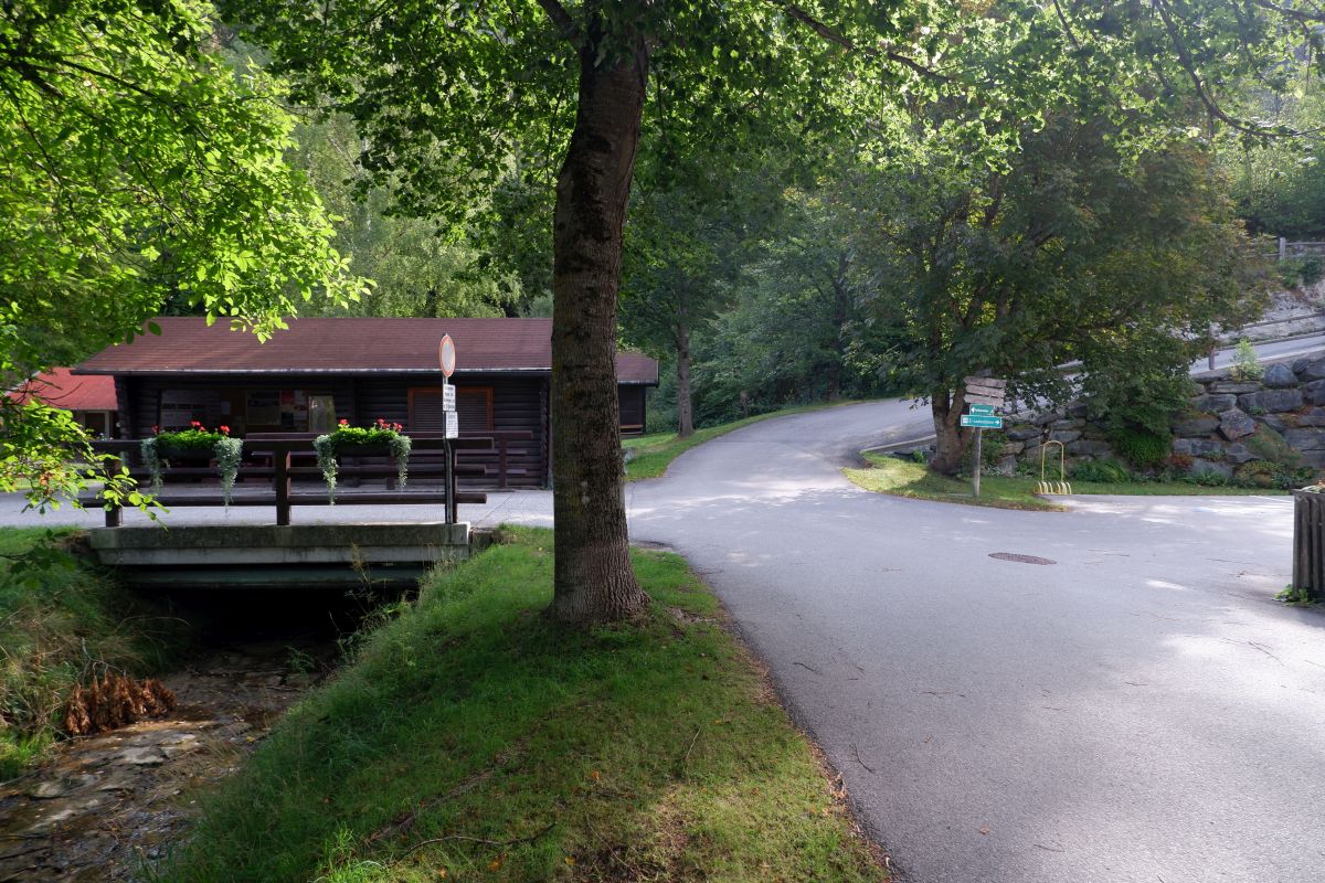 Kleine Runde durch den Naturpark Falkenstein in Schwarzau im Gebirge